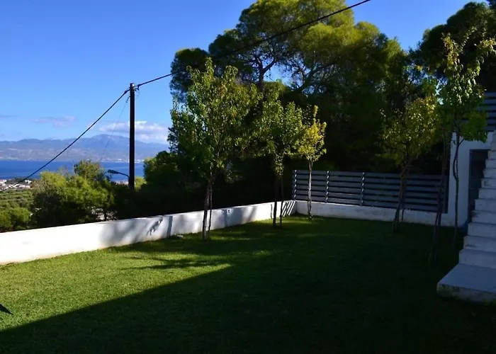 Luxurius With Sea View Villa Corinthe