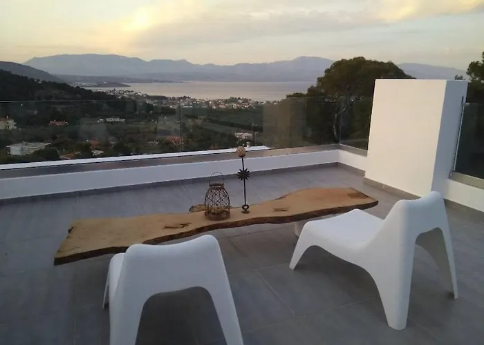 Luxurius With Sea View Villa *